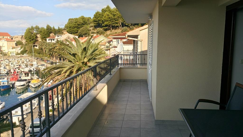 Apartments Gaston ポドゥゴラ エクステリア 写真